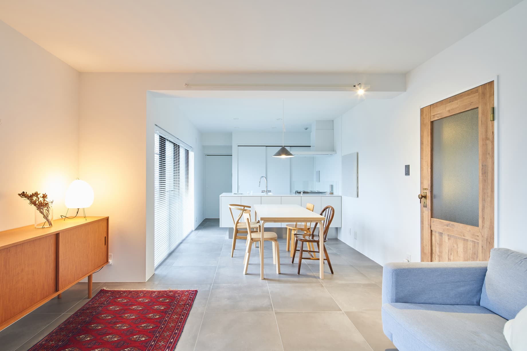 日々に溶け込む、美しいミニマル空間